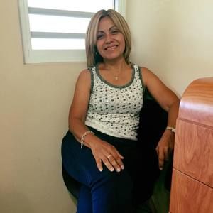 Meet your Posher, Damaris